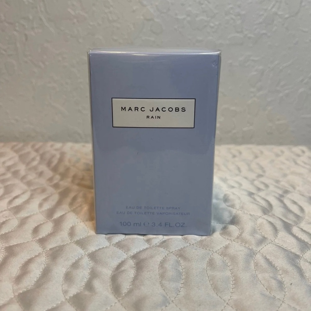 Marc Jacobs Rain